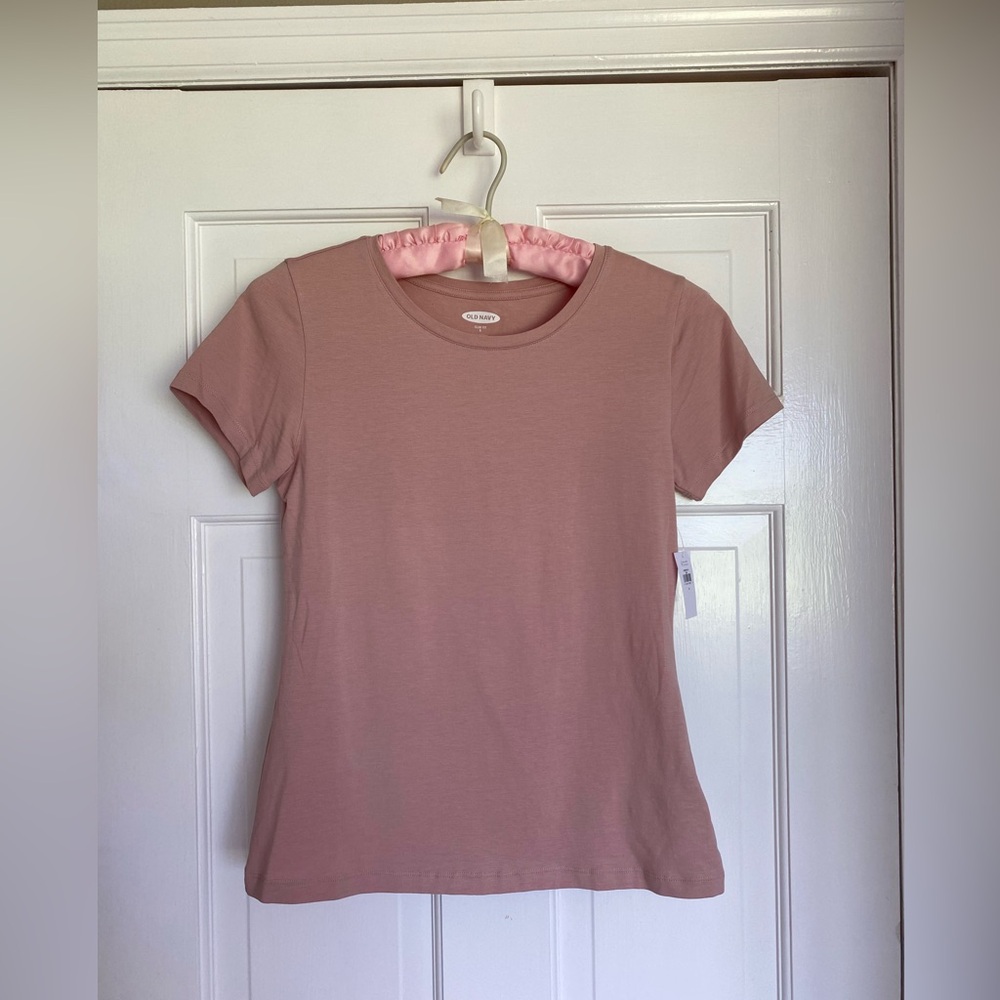 Old Navy Slim Fit Dusty Rose T-Shirt Size Small